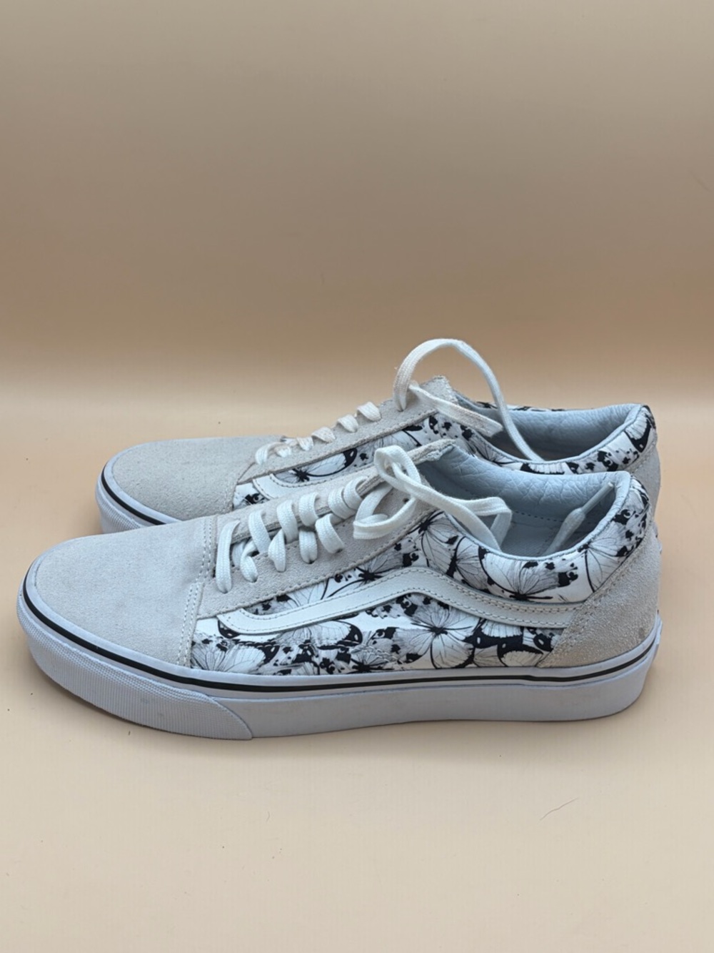 Vans Old Skool Butterfly Panel Sneakers - White/Black Women’s Size 8.5, Men’s 7 - Picture 3 of 8